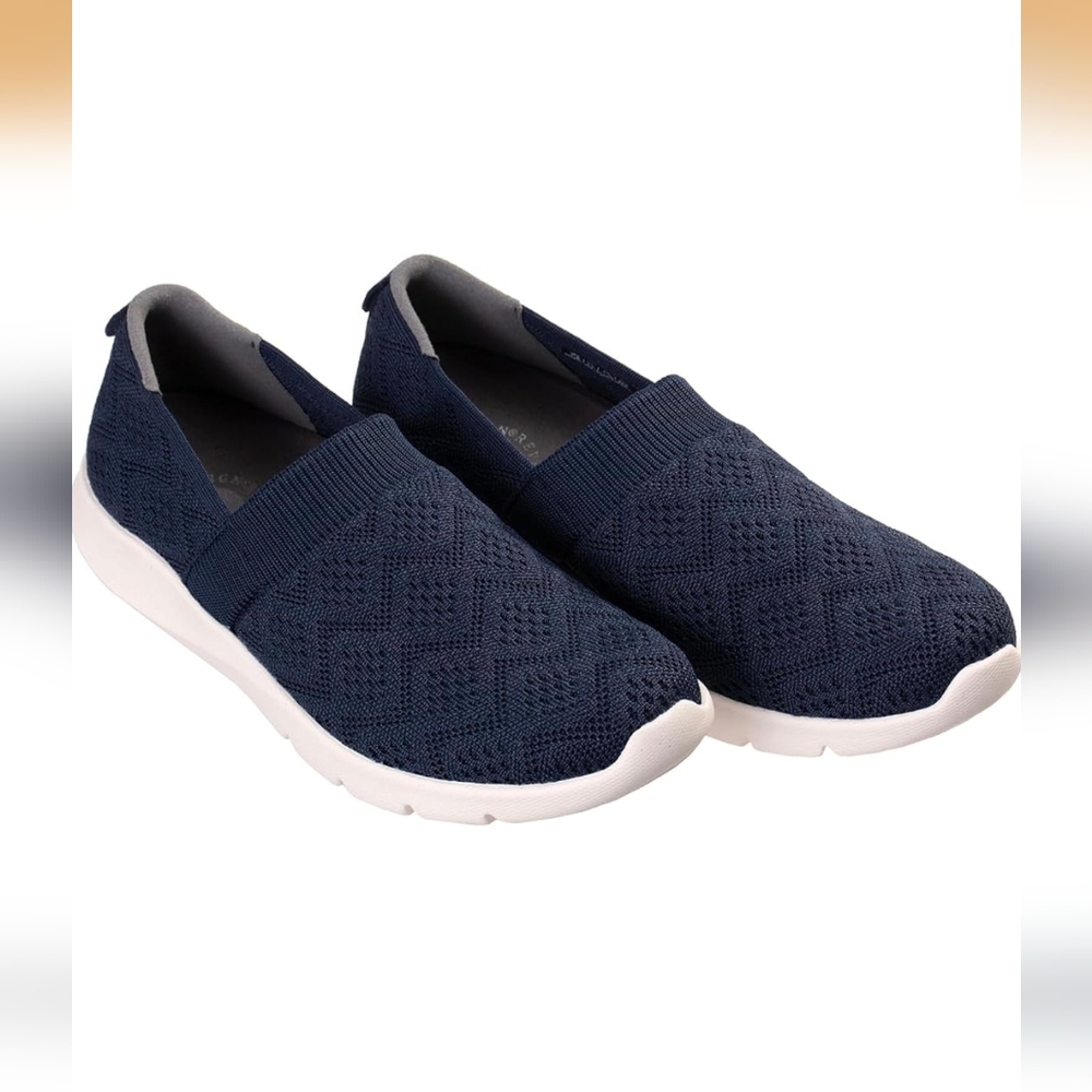 NWT REVITALIGN Women's Wayfarer Slip-on Sneaker